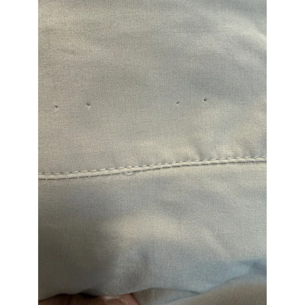 Magellan Outdoors Fish Gear Shorts Womens XXL Khaki Water Repellent Hiking Fish
